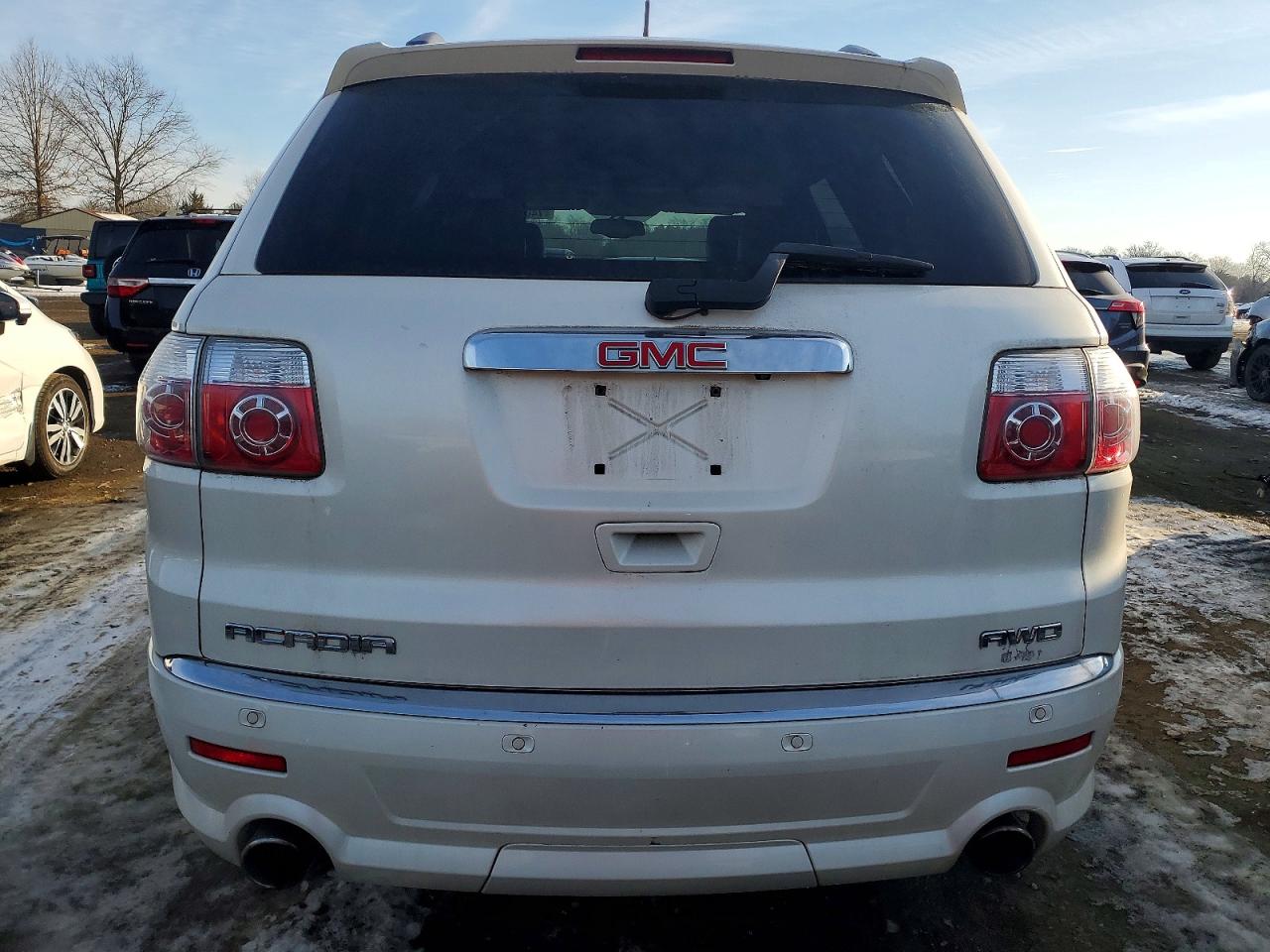 2011 GMC ACADIA DENALI photo 6