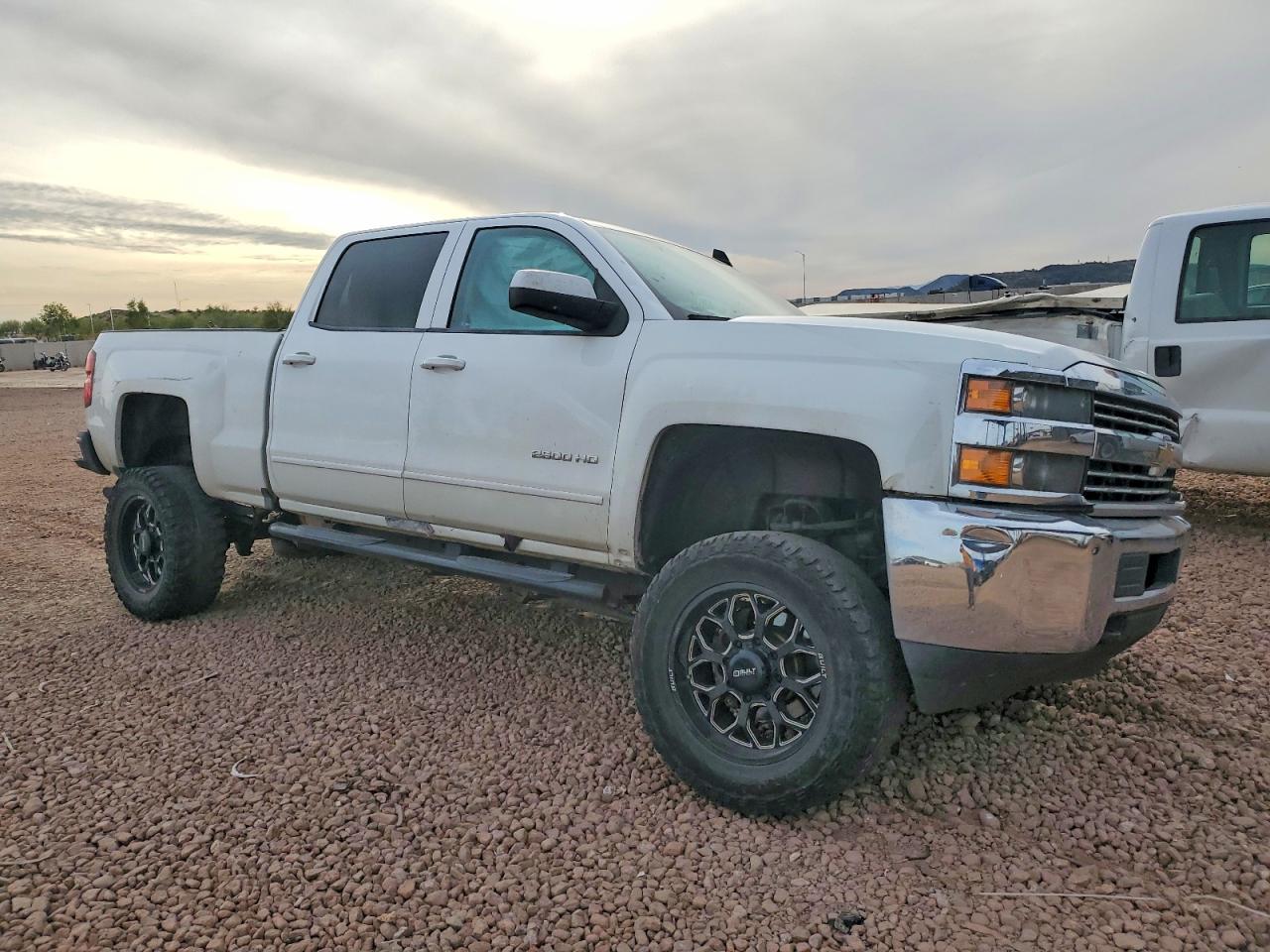 2017 CHEVROLET SILVERADO K2500 HEAVY DUTY LT photo 7