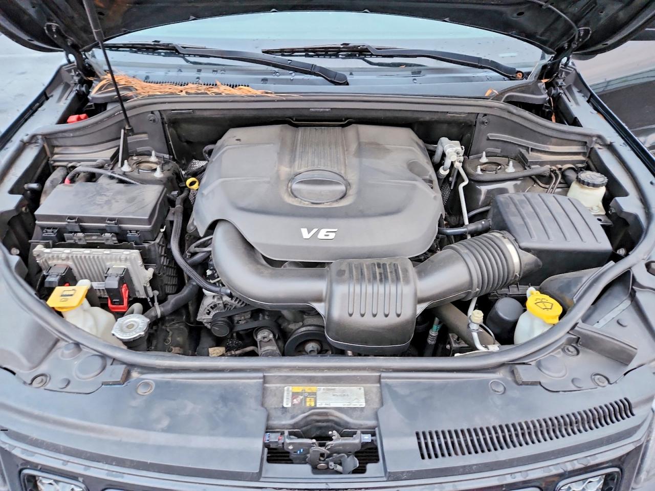2015 JEEP GRAND CHEROKEE LAREDO photo 11