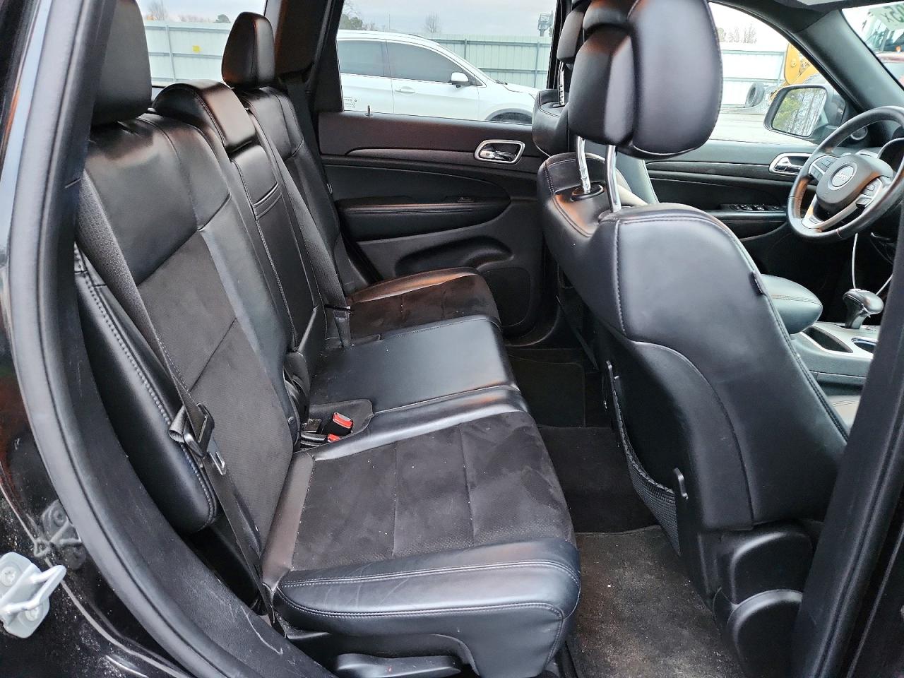 2015 JEEP GRAND CHEROKEE LAREDO photo 10