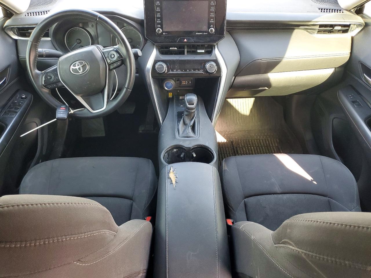 2021 TOYOTA VENZA LE photo 22