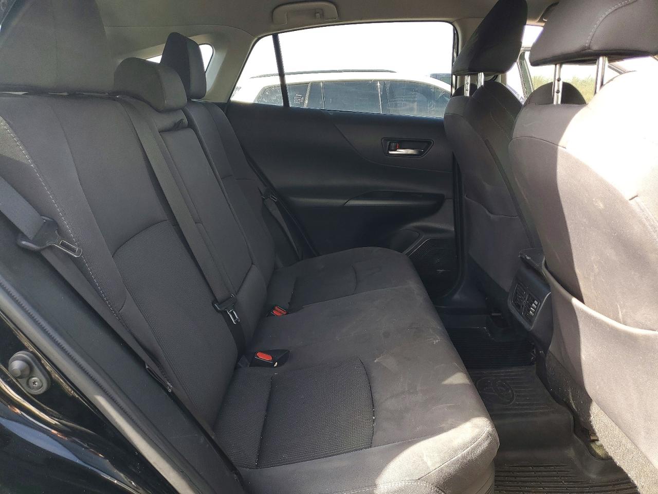 2021 TOYOTA VENZA LE photo 31