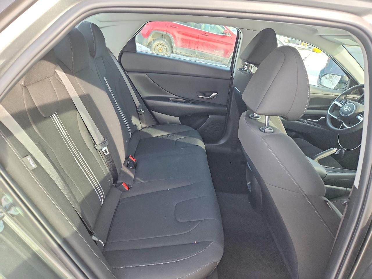 2025 HYUNDAI ELANTRA SEL SPORT photo 28