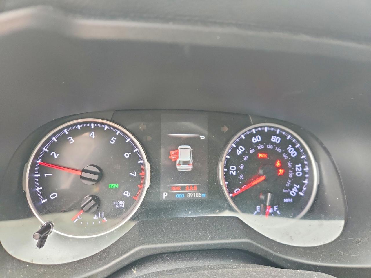 2019 TOYOTA RAV4 XLE photo 9