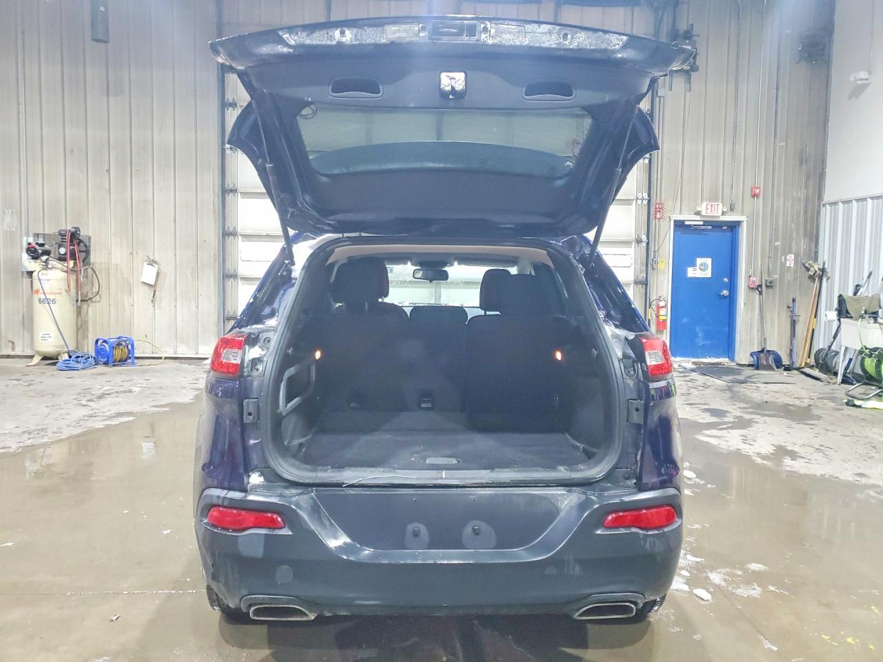 2016 JEEP CHEROKEE LATITUDE photo 16