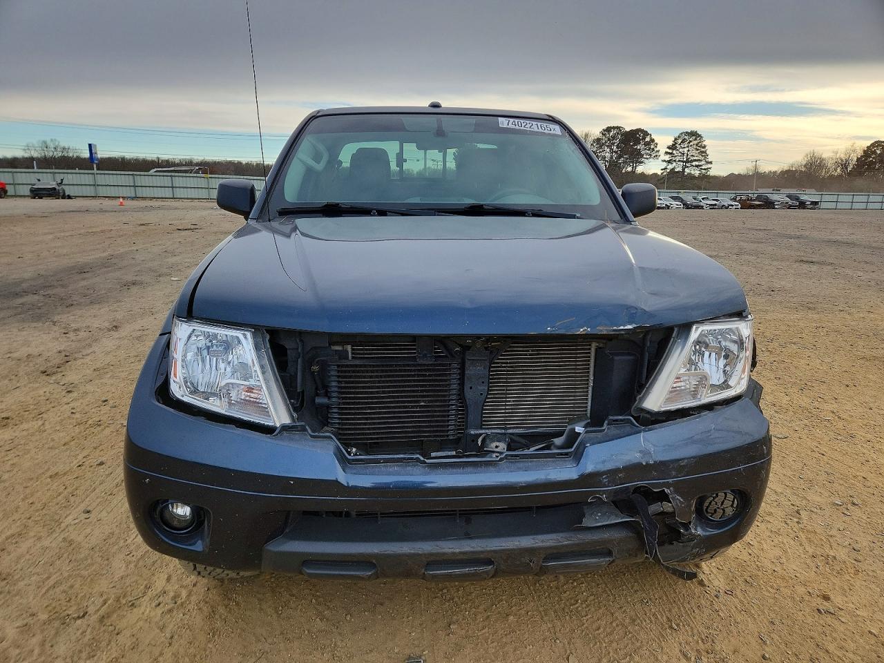 2018 NISSAN FRONTIER SV photo 5