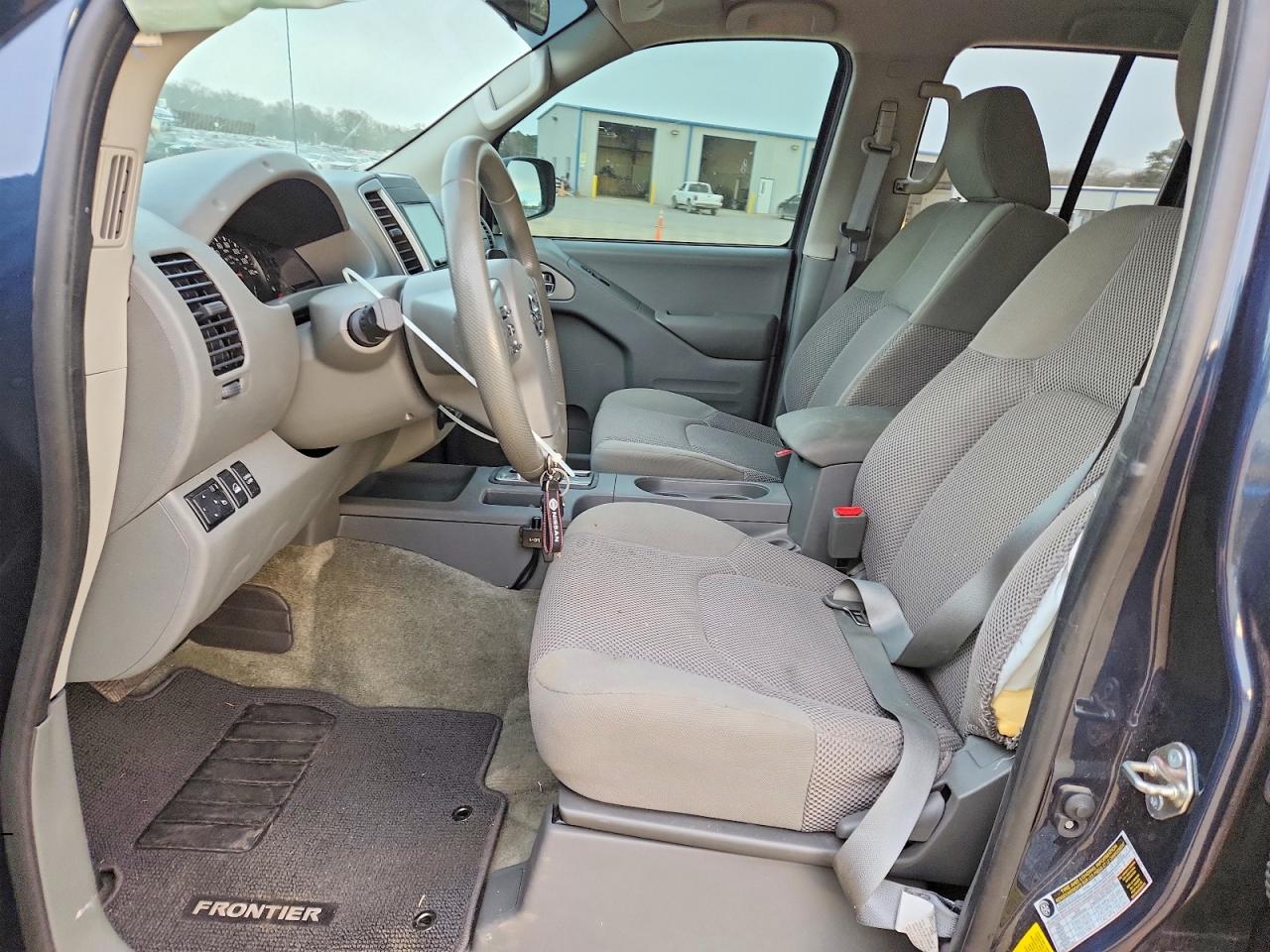 2018 NISSAN FRONTIER SV photo 7