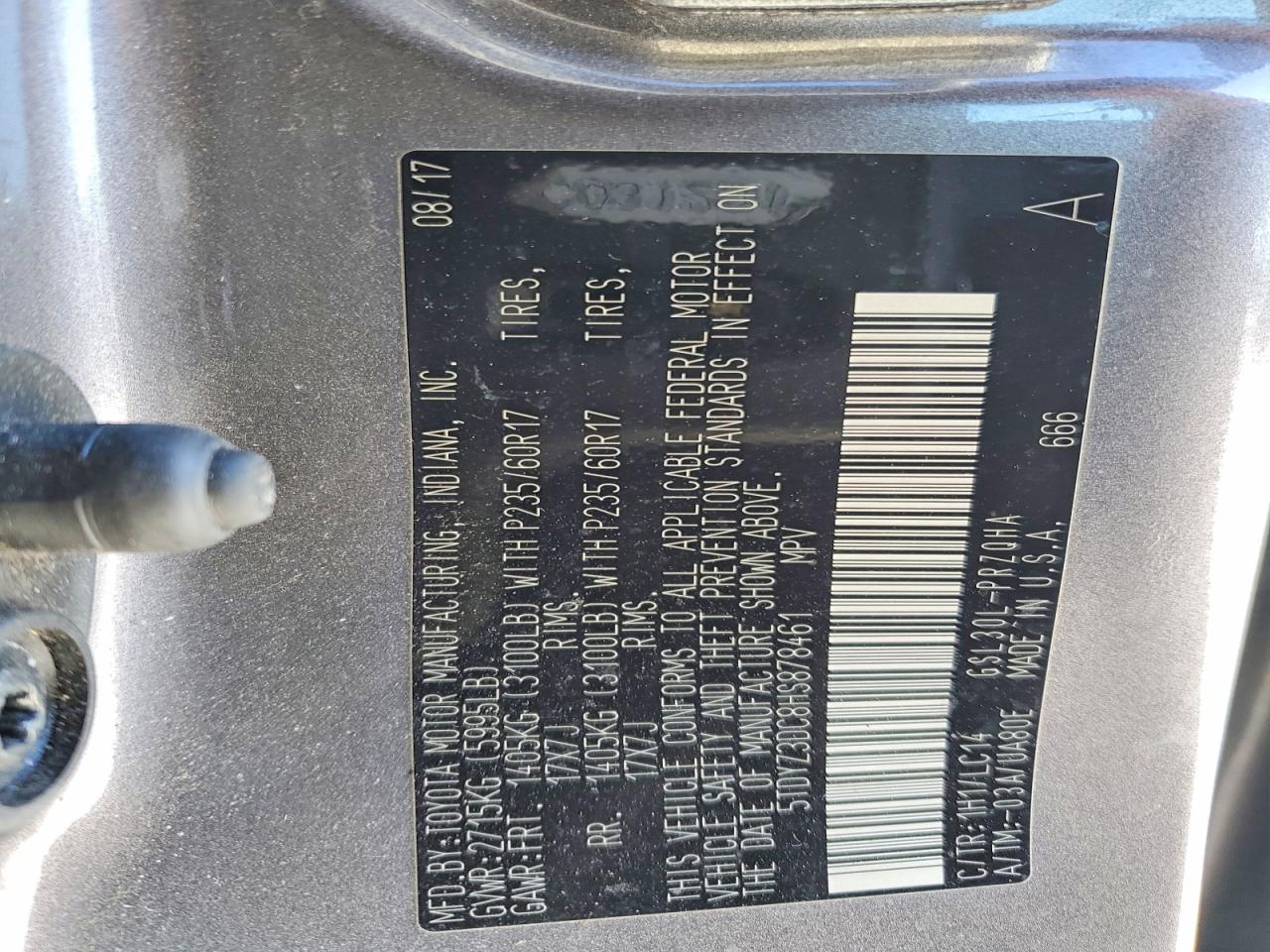 2017 TOYOTA SIENNA photo 25