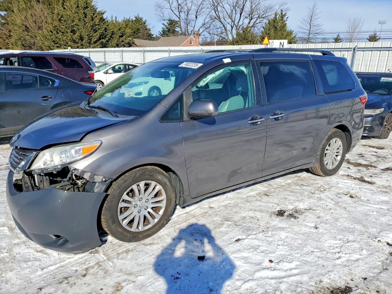 2017 TOYOTA SIENNA
