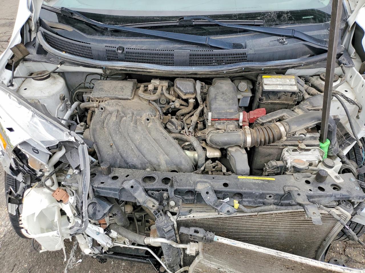 2019 NISSAN VERSA SV photo 11