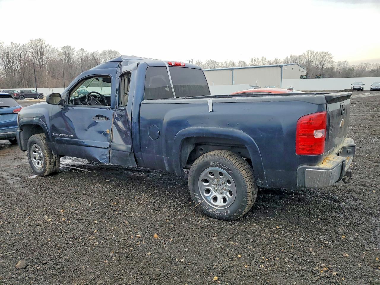 2007 CHEVROLET SILVERADO K1500 photo 2
