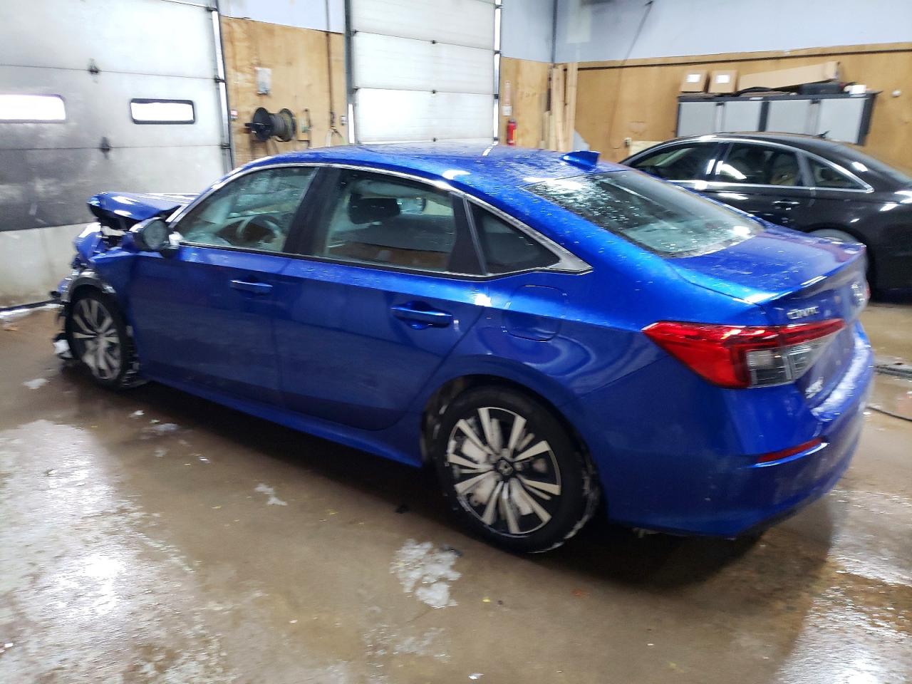 2022 HONDA CIVIC EX photo 3