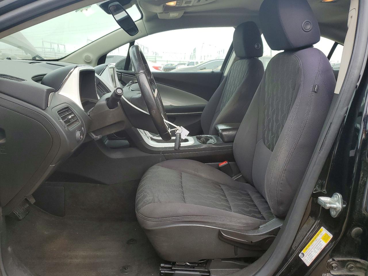 2013 CHEVROLET VOLT photo 13