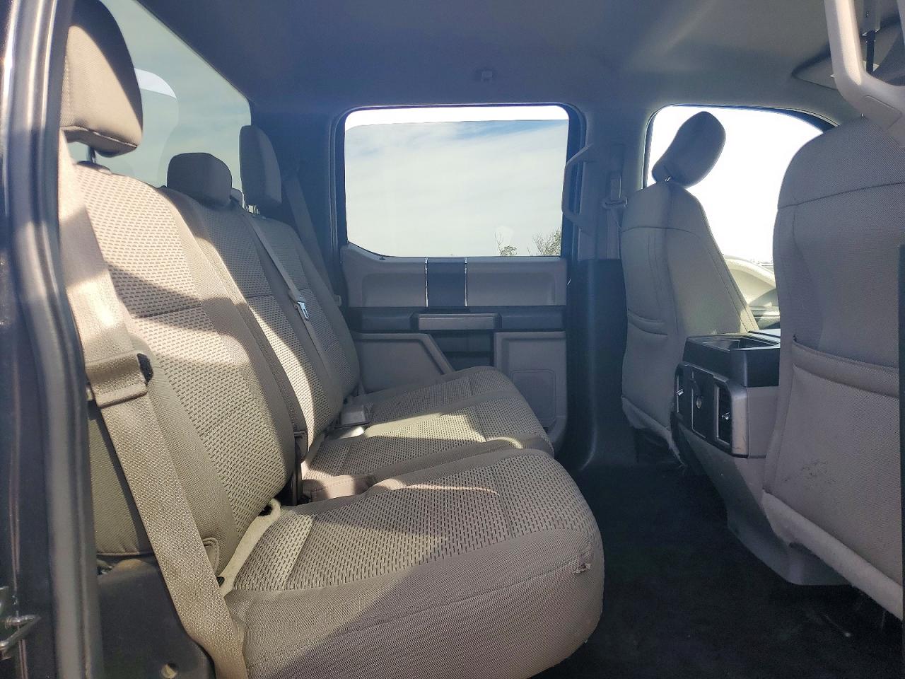 2015 FORD F150 SUPERCREW photo 19