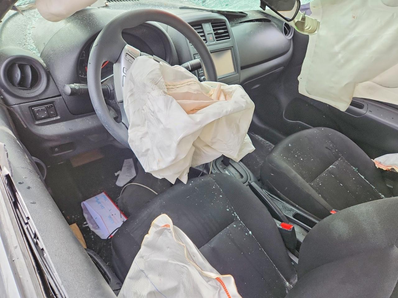 2019 NISSAN VERSA S PLUS photo 22