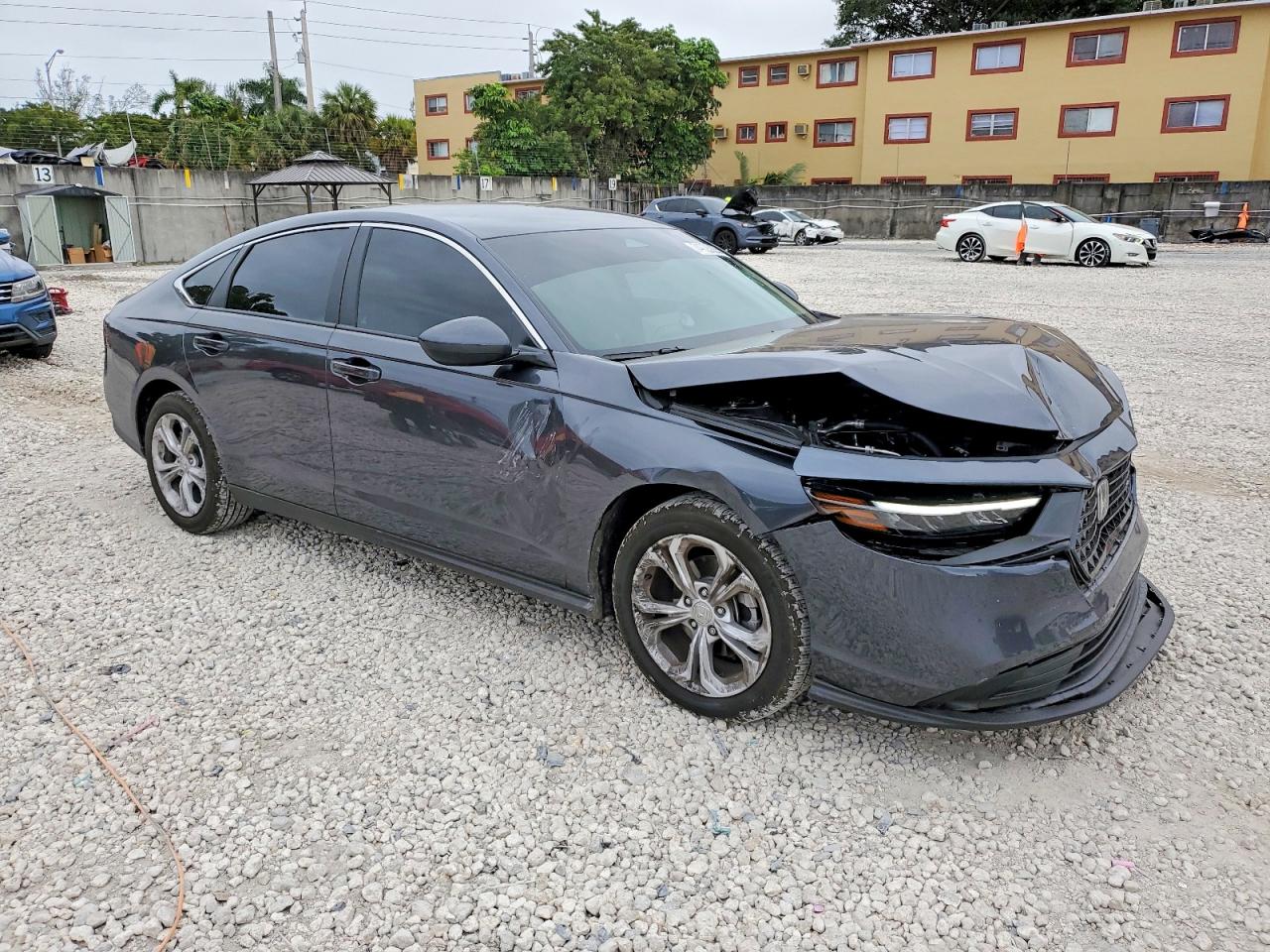 2025 HONDA ACCORD LX photo 7