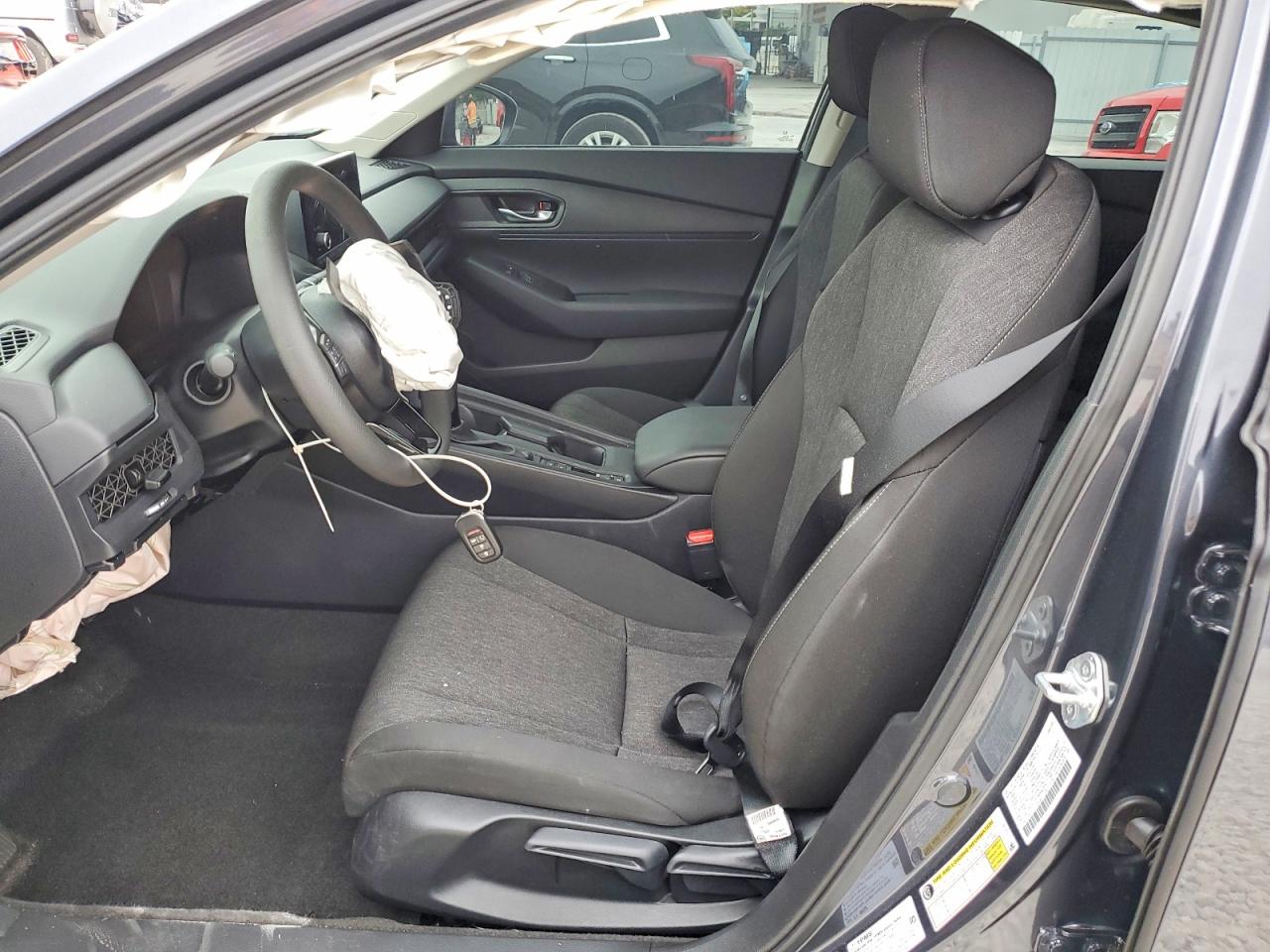 2025 HONDA ACCORD LX photo 13