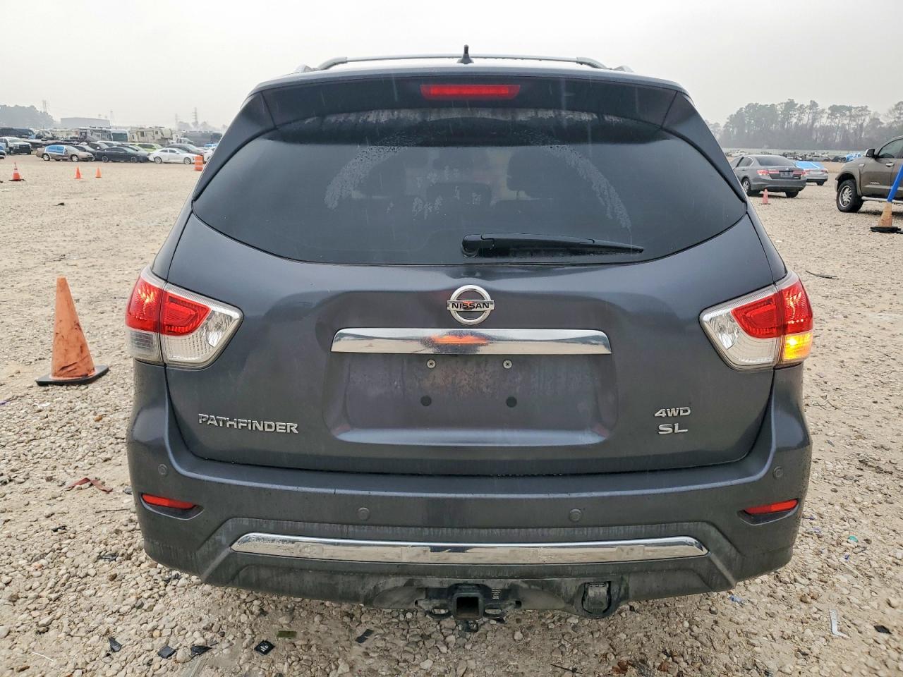 2013 NISSAN PATHFINDER S photo 11