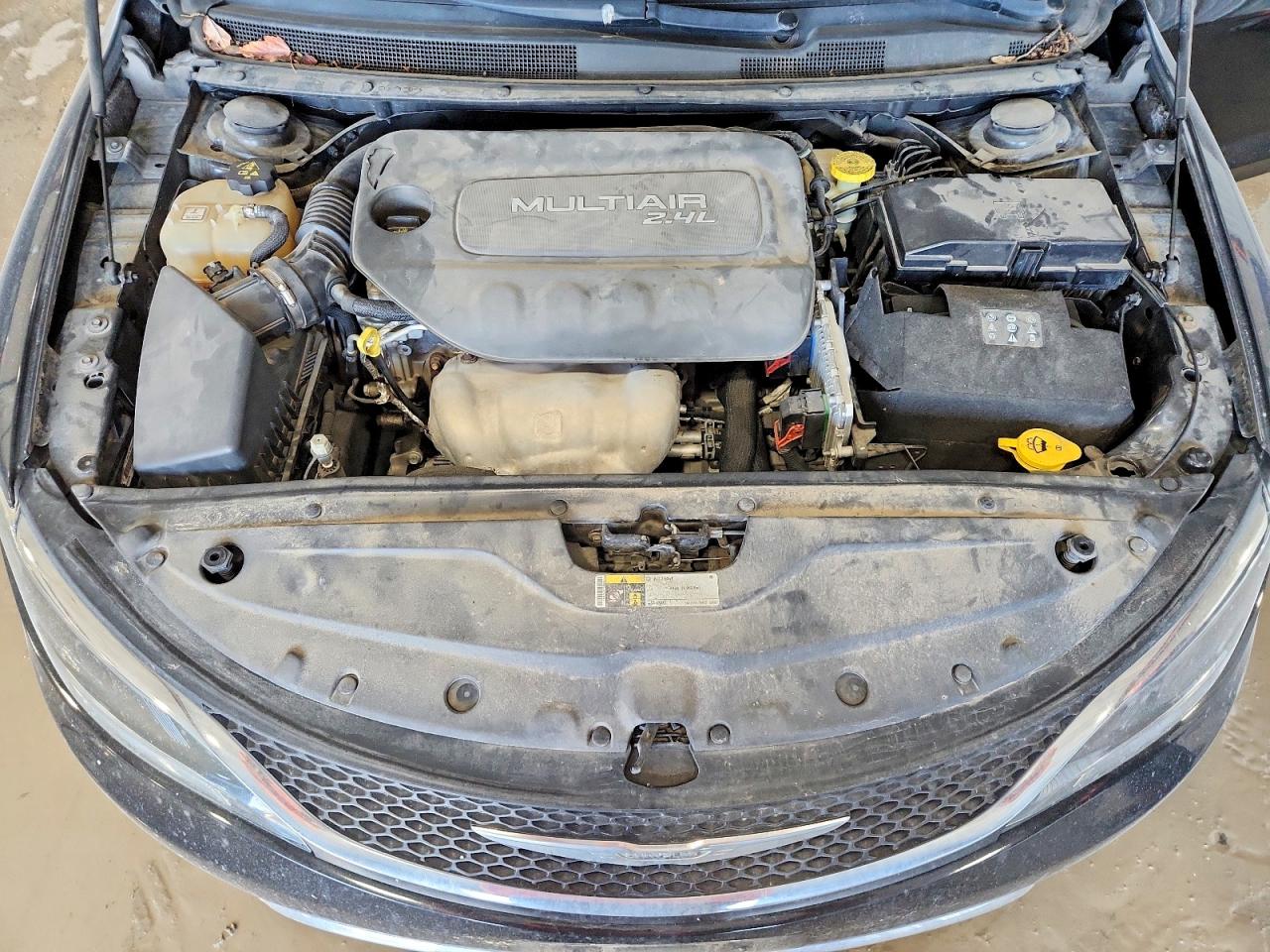 2015 CHRYSLER 200 LIMITED photo 31