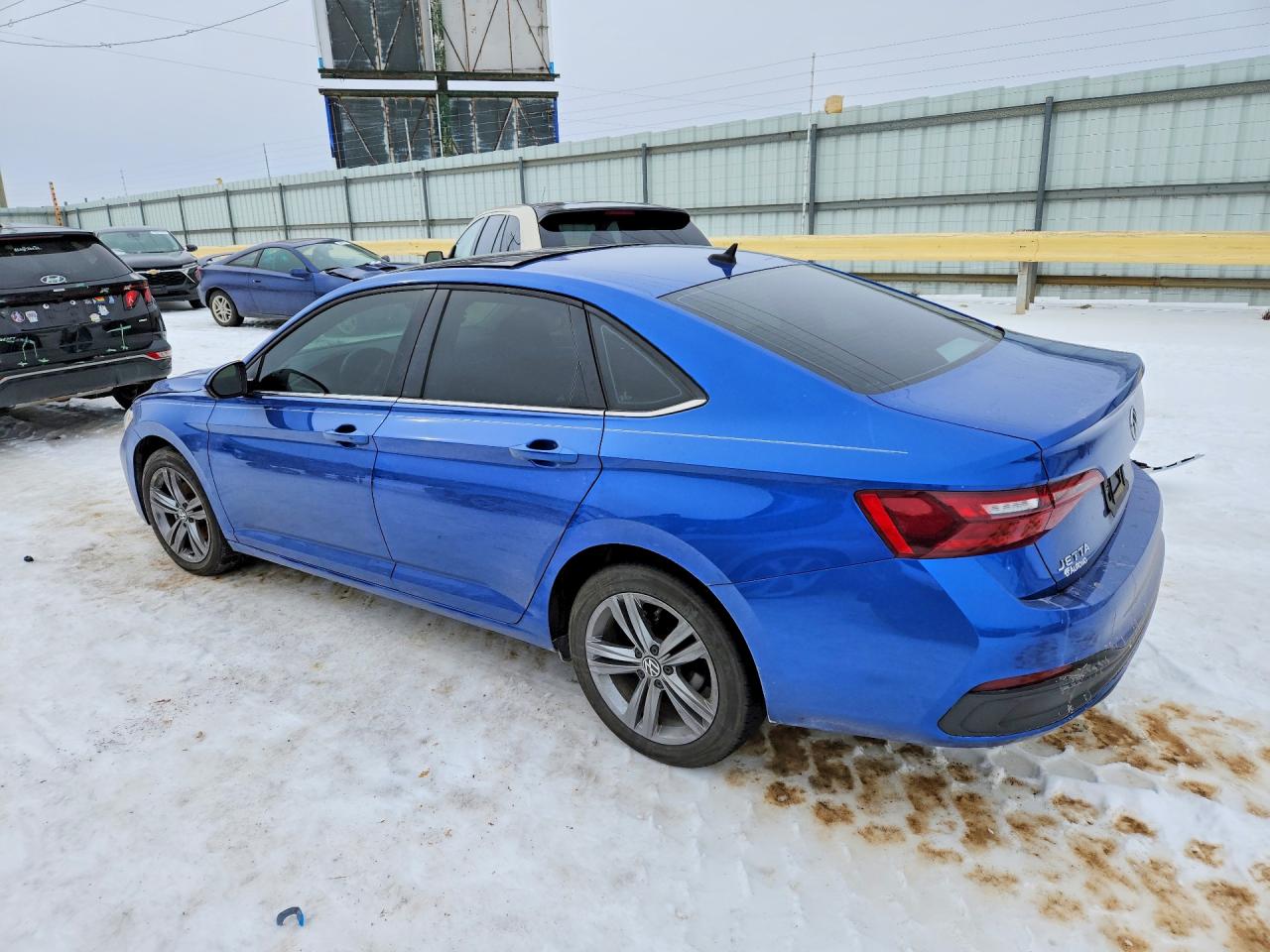 2023 VOLKSWAGEN JETTA SE photo 2