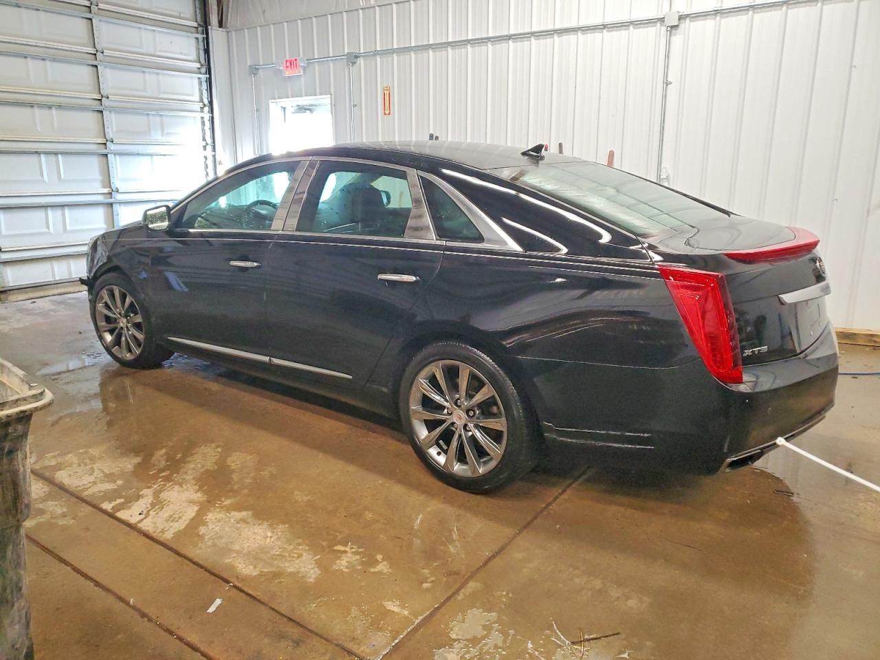 2013 CADILLAC XTS LUXURY COLLECTION photo 4