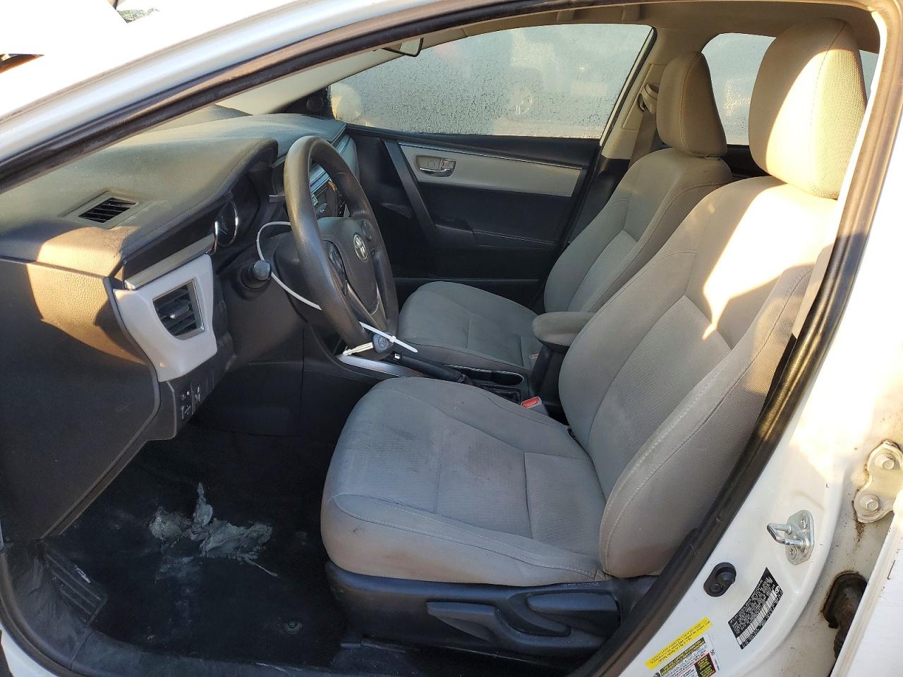 2015 TOYOTA COROLLA LE photo 7