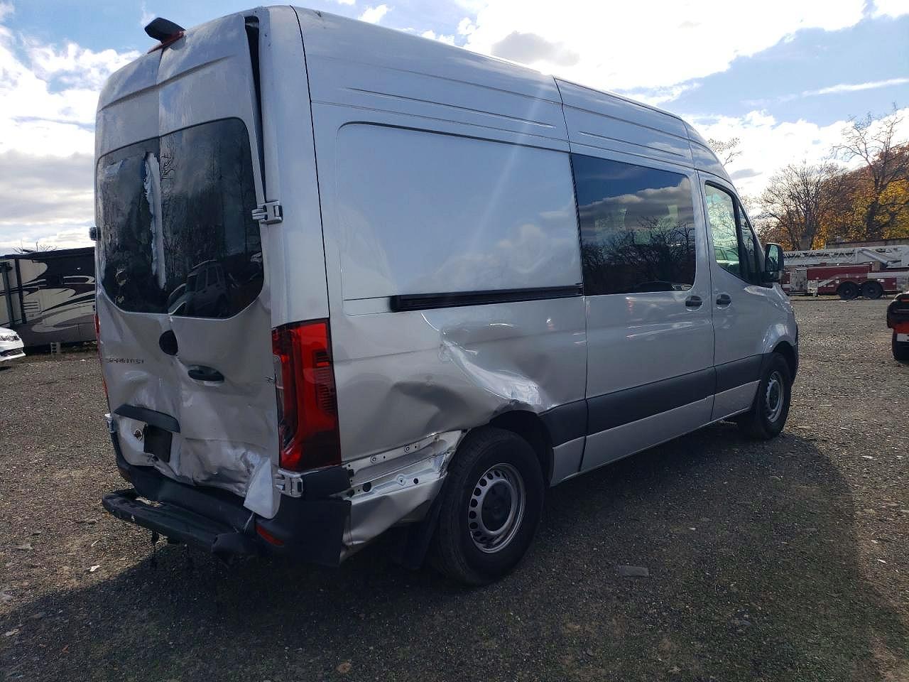 2024 MERCEDES-BENZ SPRINTER 2500 photo 5