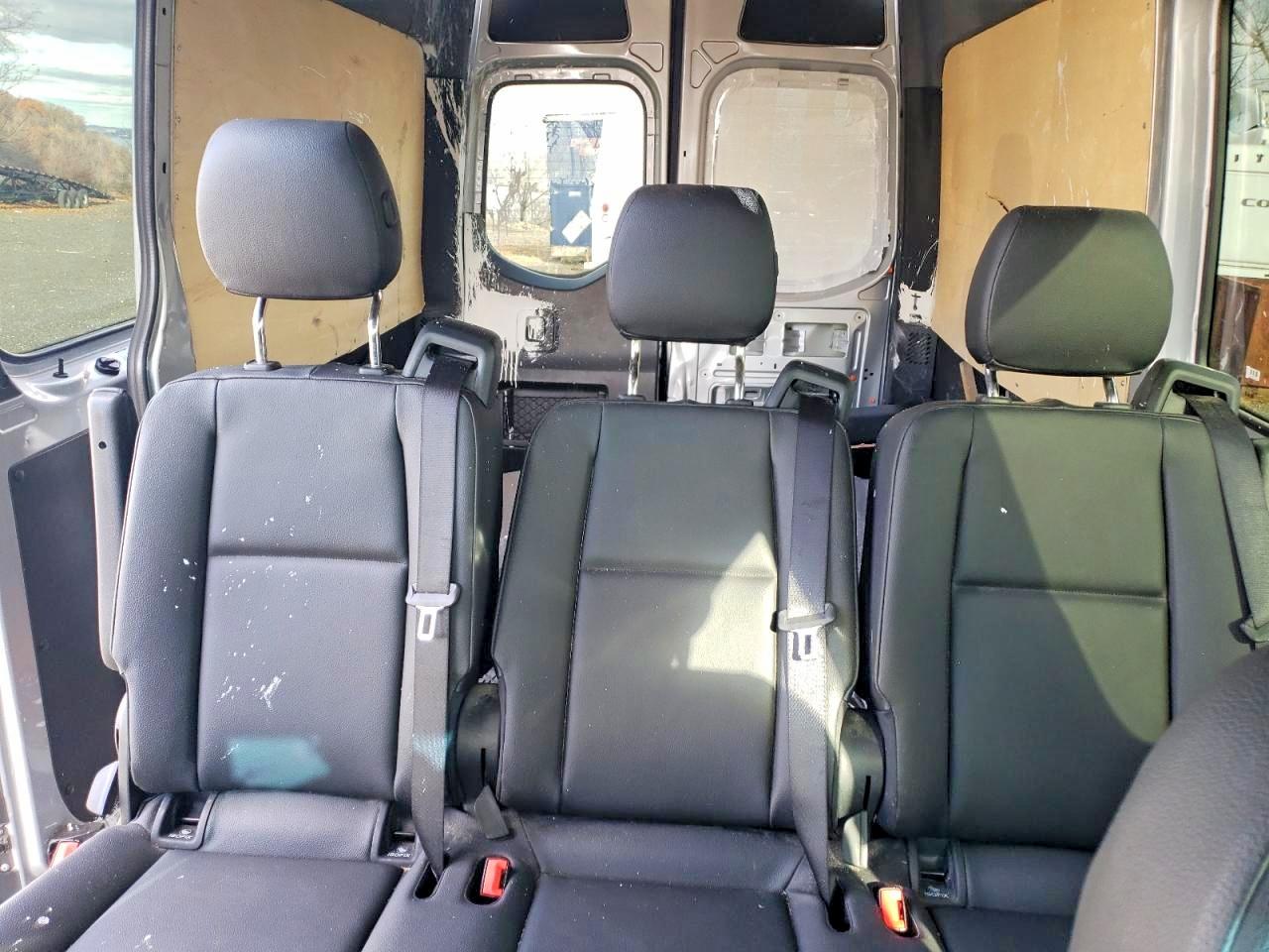 2024 MERCEDES-BENZ SPRINTER 2500 photo 19