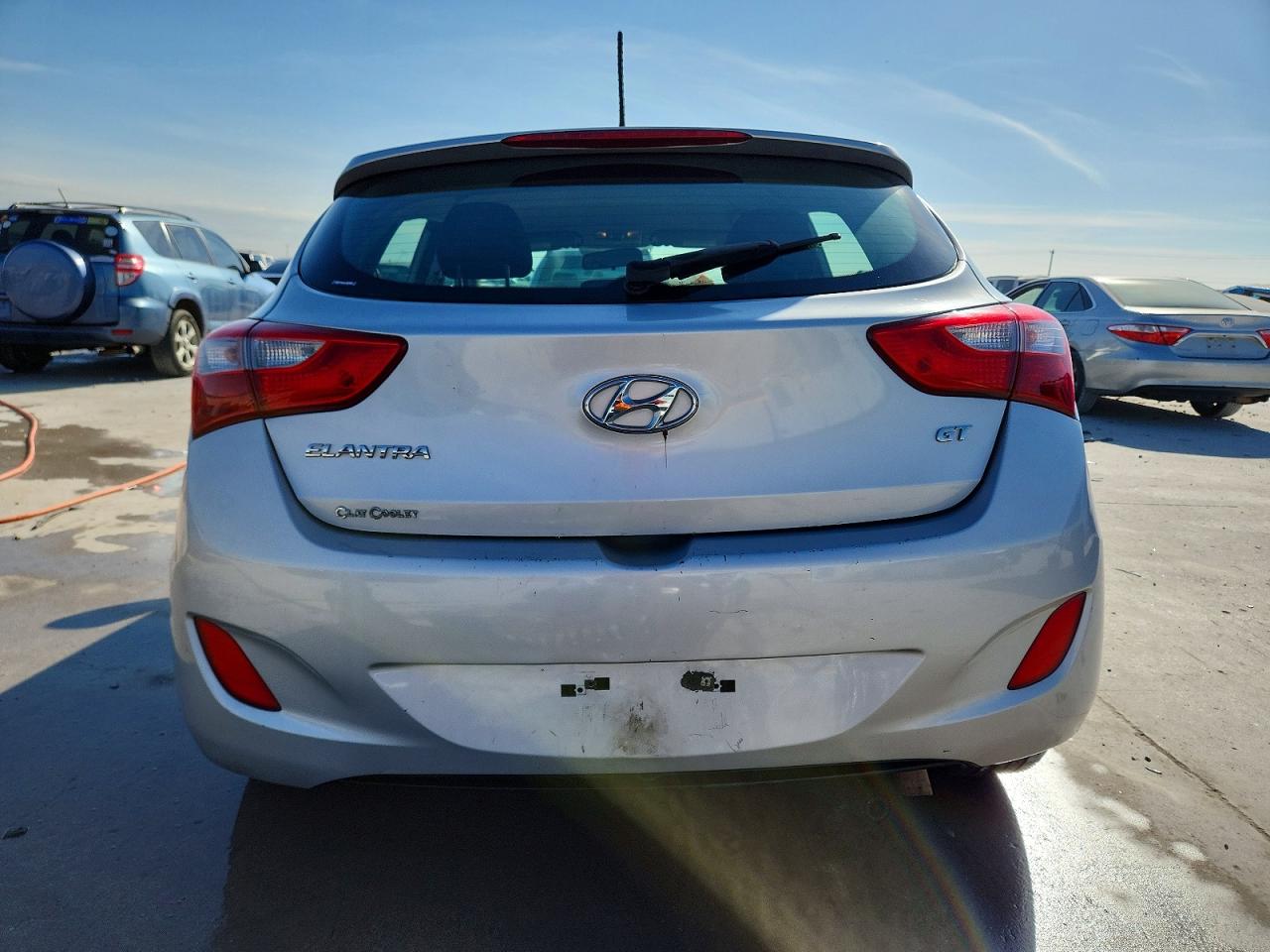 2017 HYUNDAI ELANTRA GT BASE photo 11