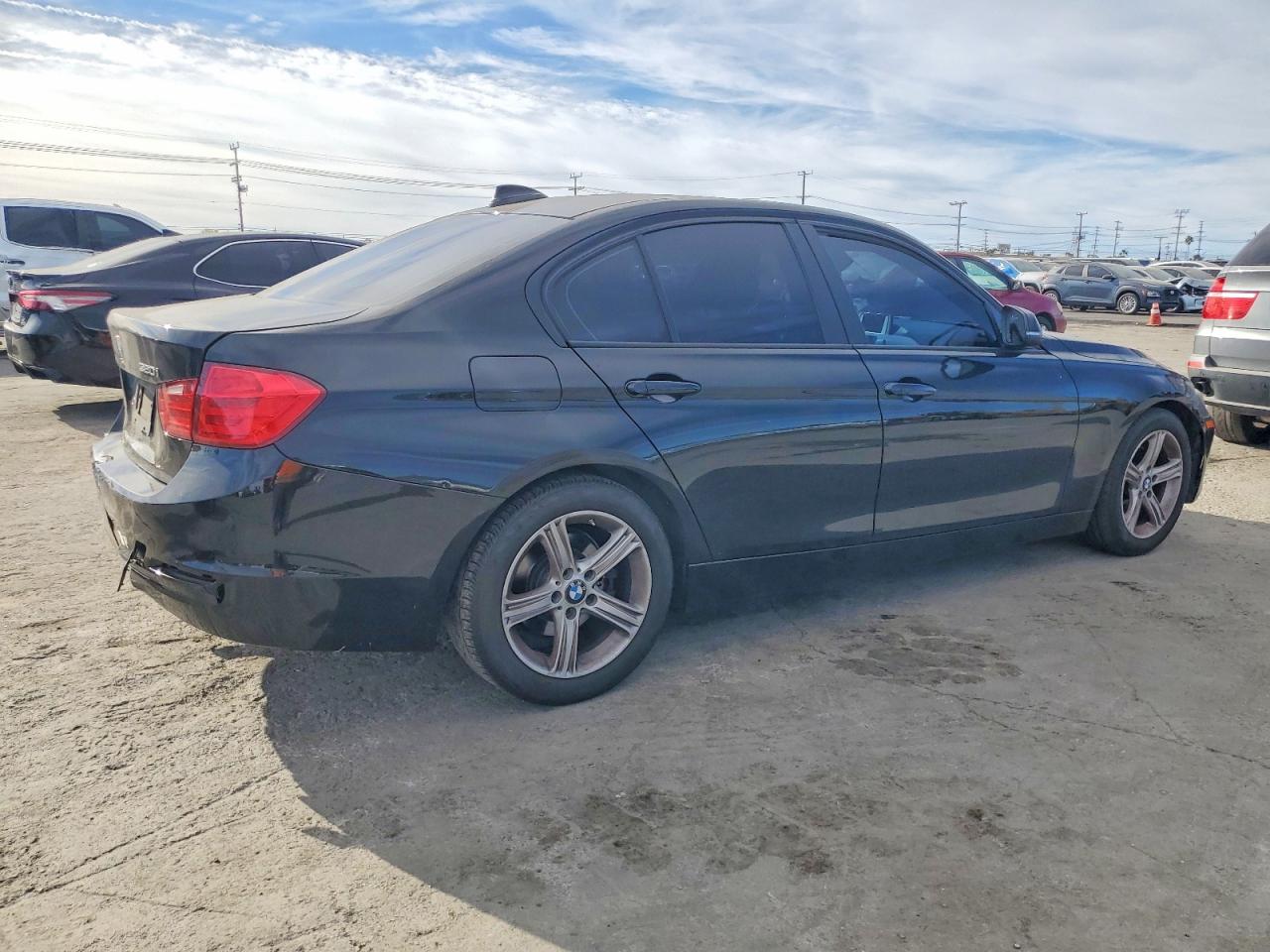 2014 BMW 320 I photo 3
