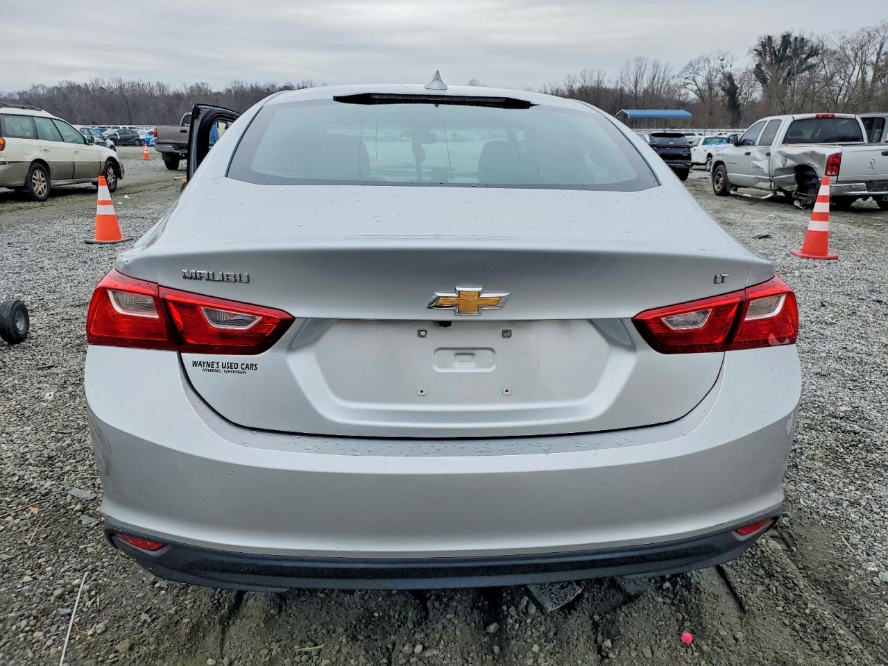 2018 CHEVROLET MALIBU LT photo 11