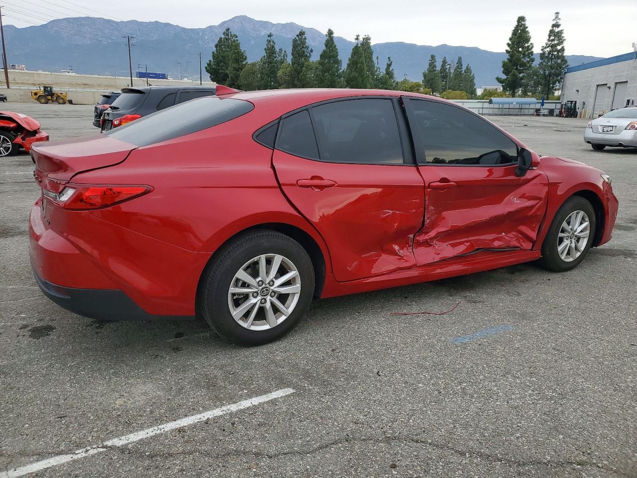 2025 TOYOTA CAMRY XSE photo 3