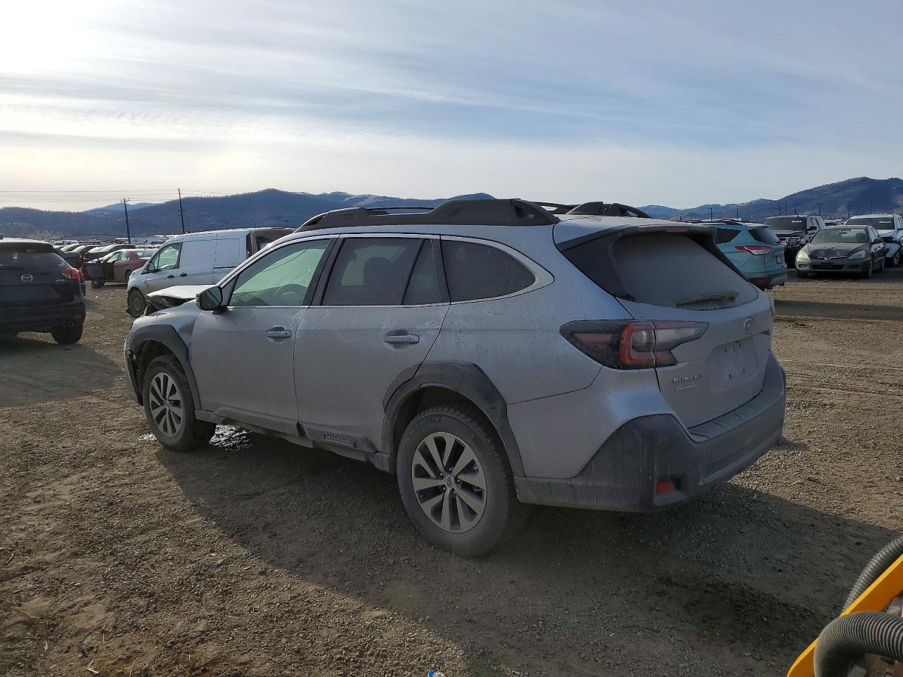 2025 SUBARU OUTBACK PREMIUM photo 3
