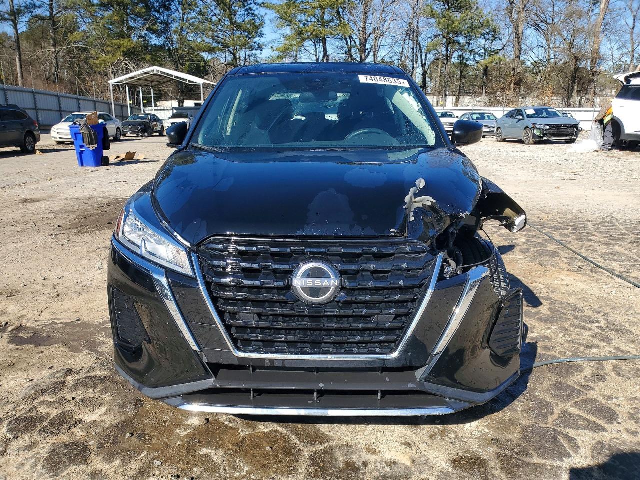 2023 NISSAN KICKS S photo 5