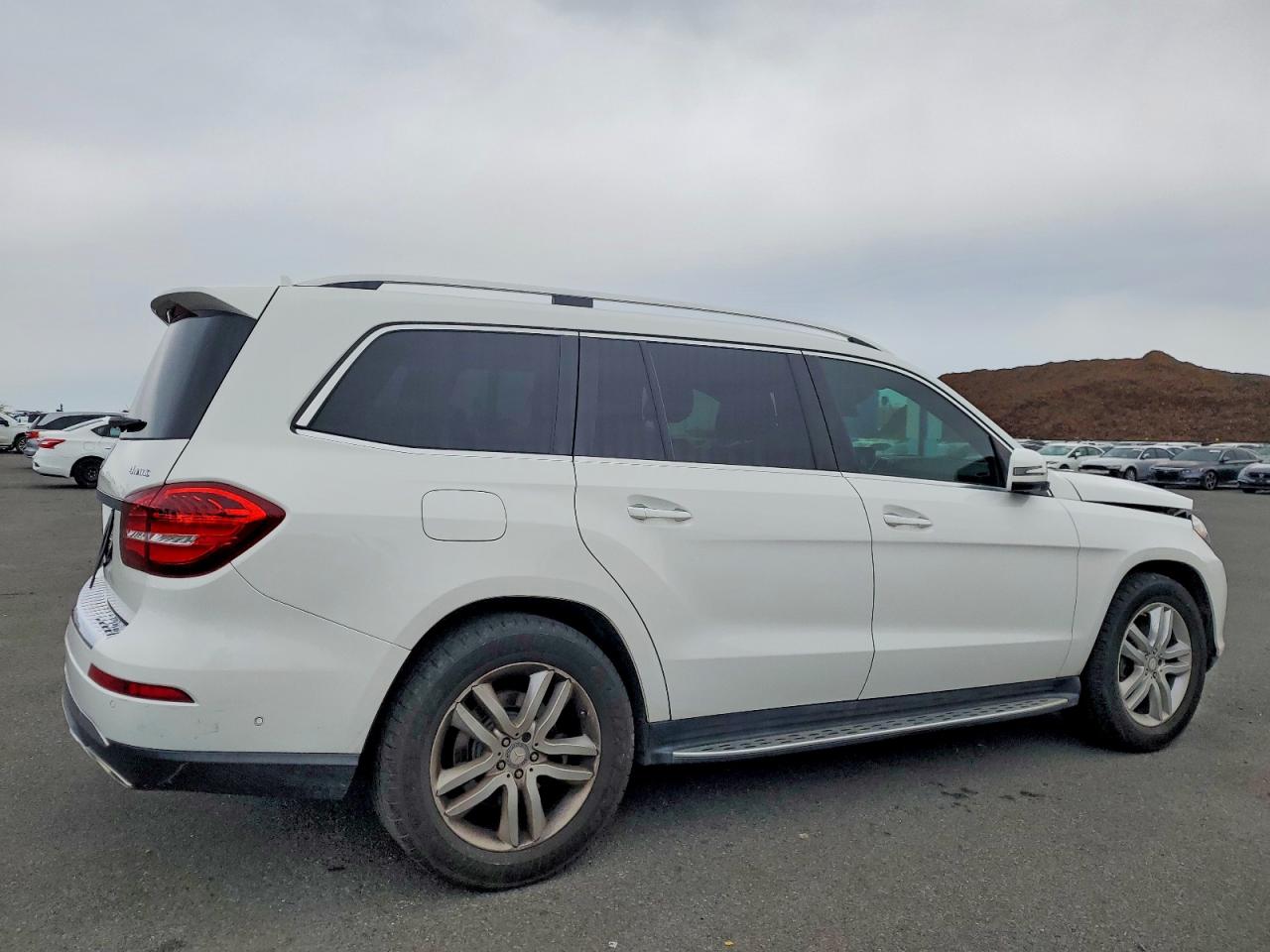 2017 MERCEDES-BENZ GLS 450 4MATIC photo 3