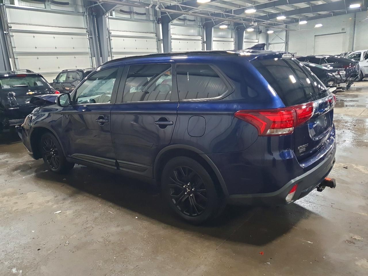2018 MITSUBISHI OUTLANDER SE photo 2