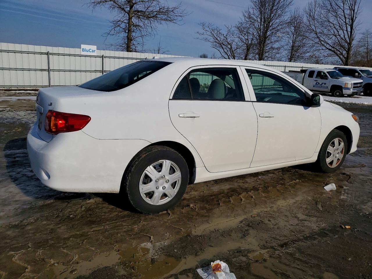 2010 TOYOTA COROLLA BASE photo 5