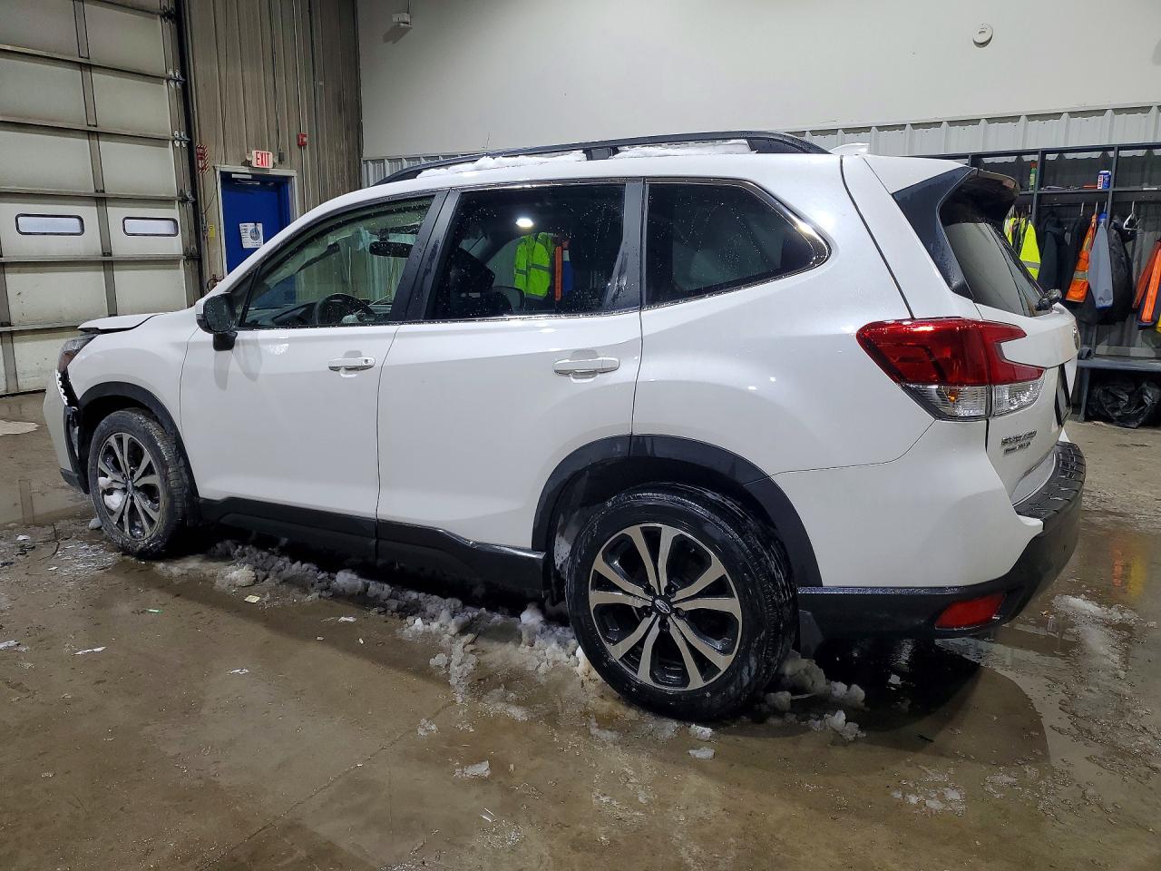 2021 SUBARU FORESTER LIMITED photo 4