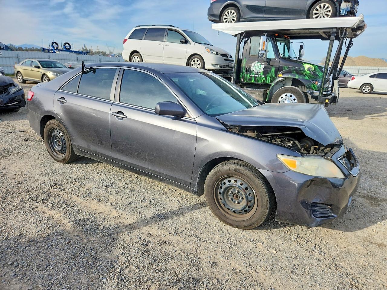 2010 TOYOTA CAMRY BASE photo 4