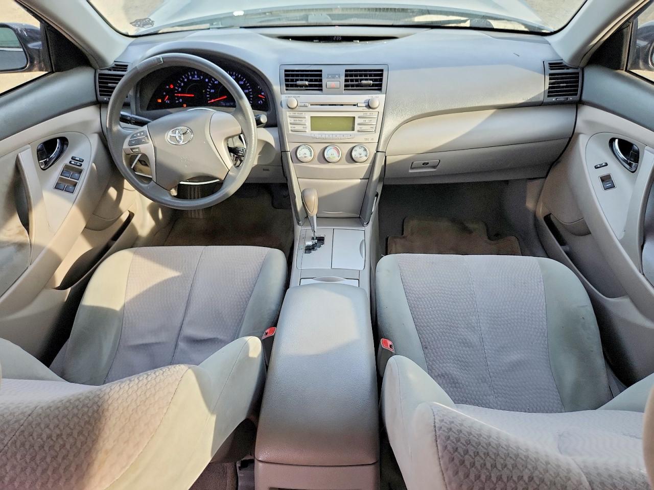 2010 TOYOTA CAMRY BASE photo 8