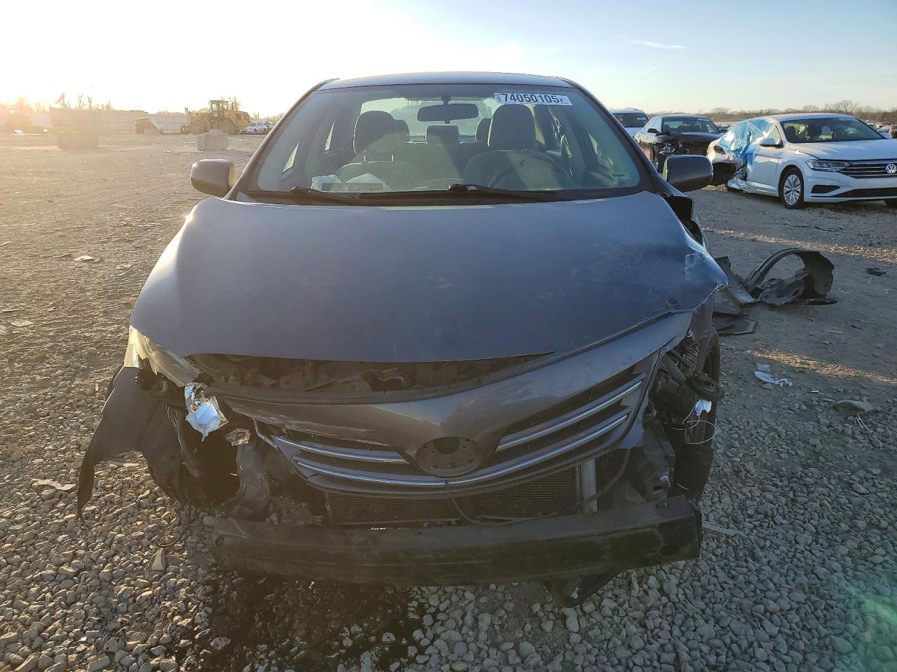 2013 TOYOTA COROLLA LE photo 5