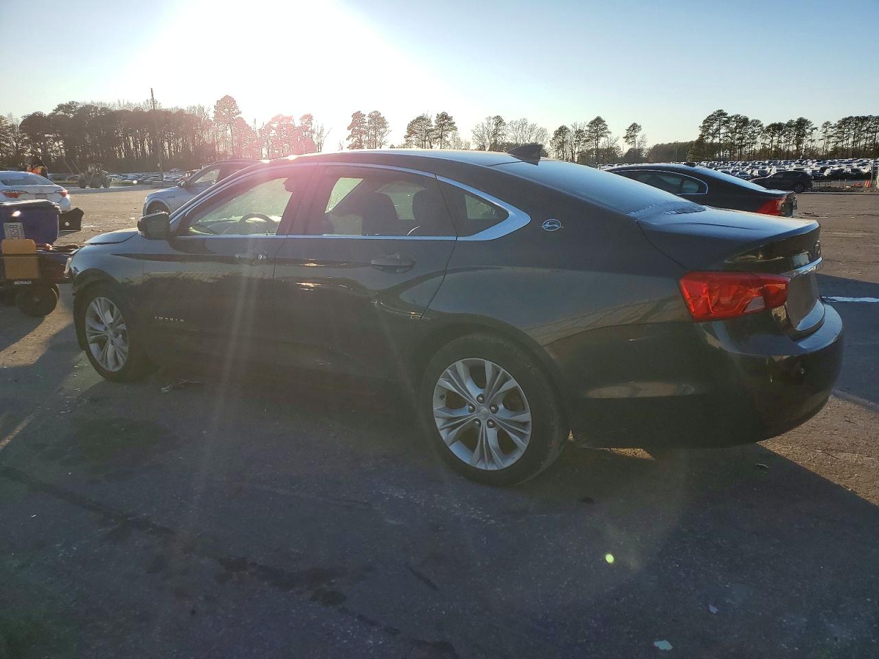 2015 CHEVROLET IMPALA LT photo 2