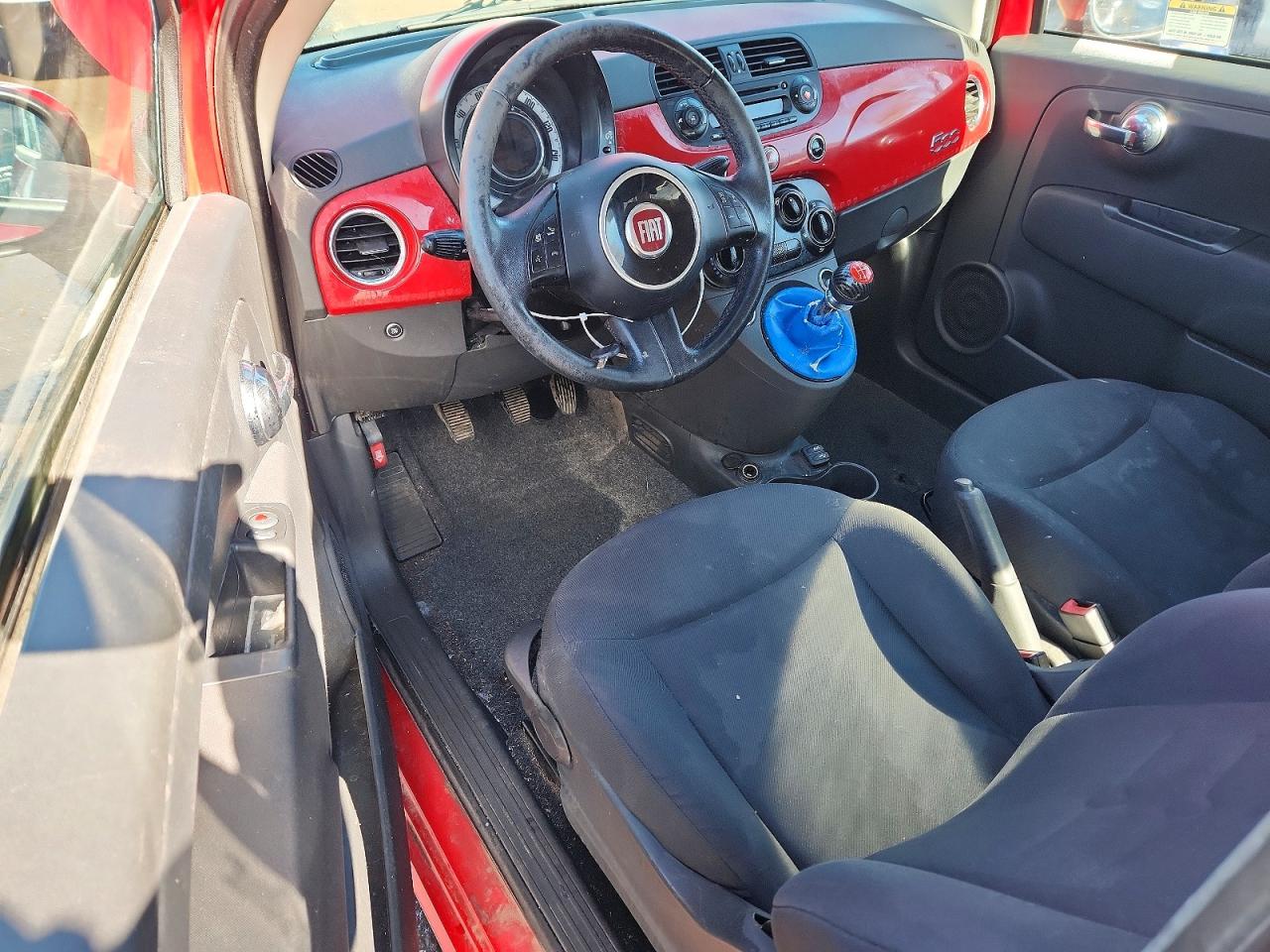 2015 FIAT 500 POP photo 8