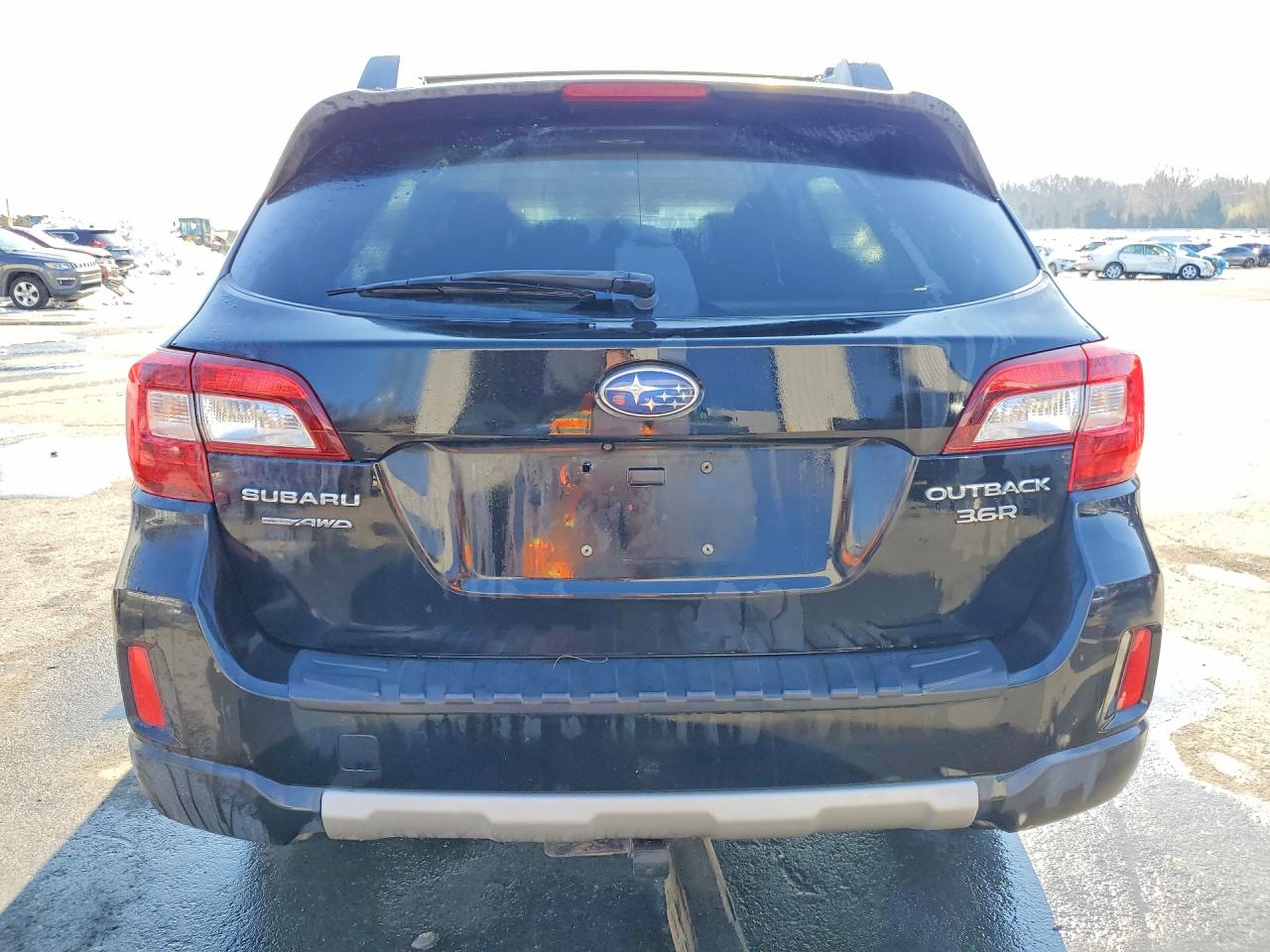 2015 SUBARU OUTBACK 3.6R LIMITED photo 11