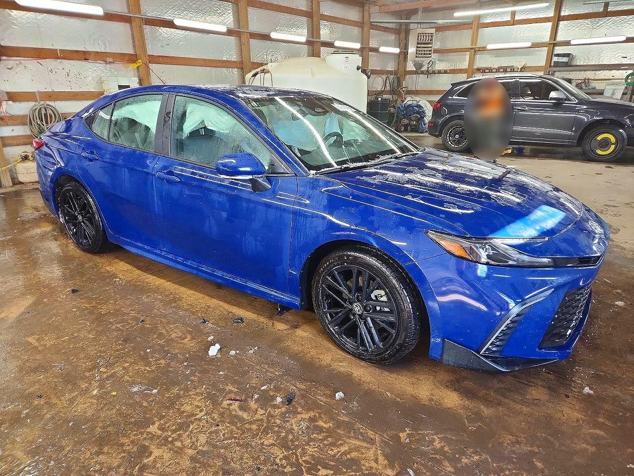 2025 TOYOTA CAMRY SE photo 7