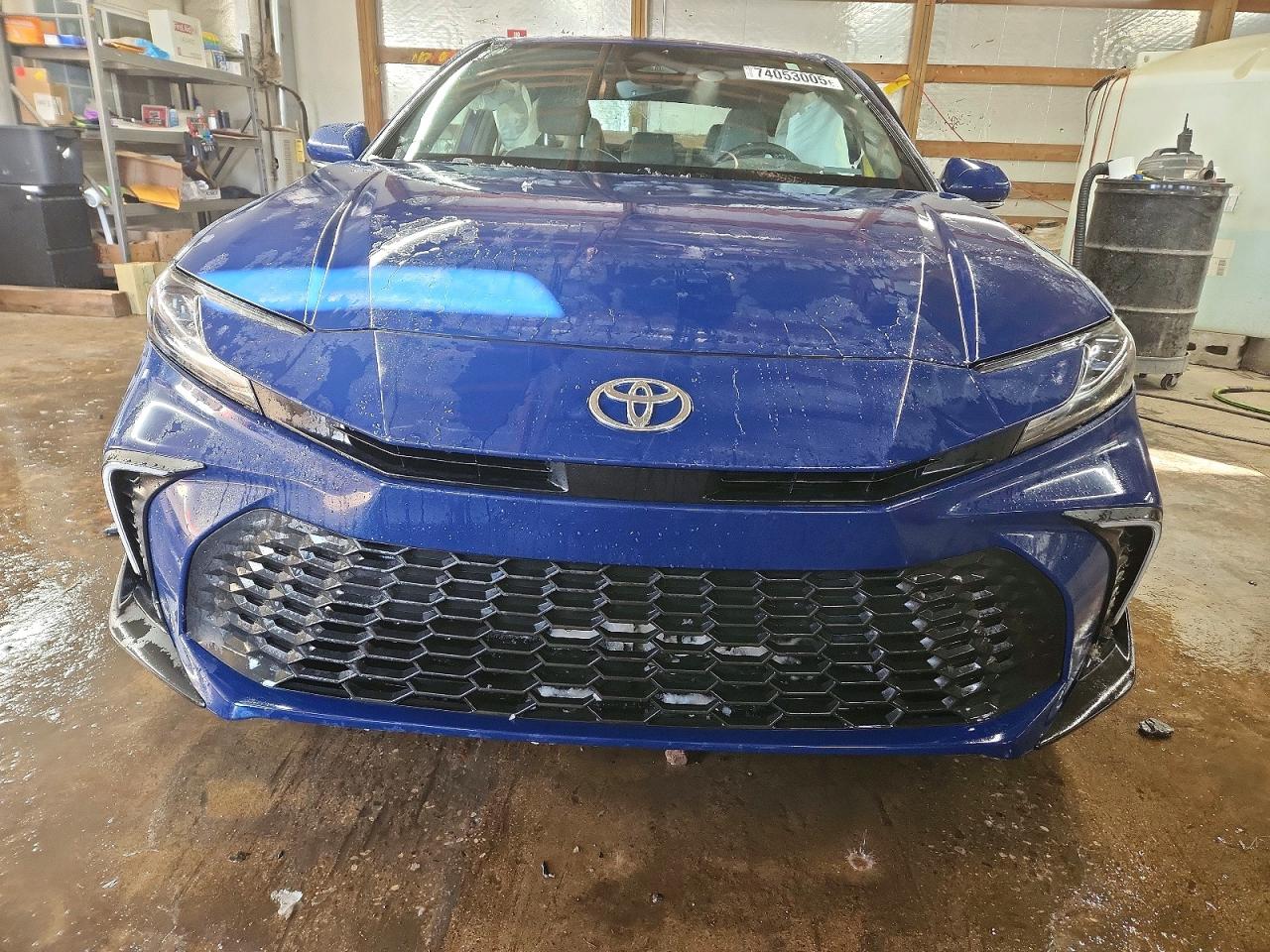 2025 TOYOTA CAMRY SE photo 9