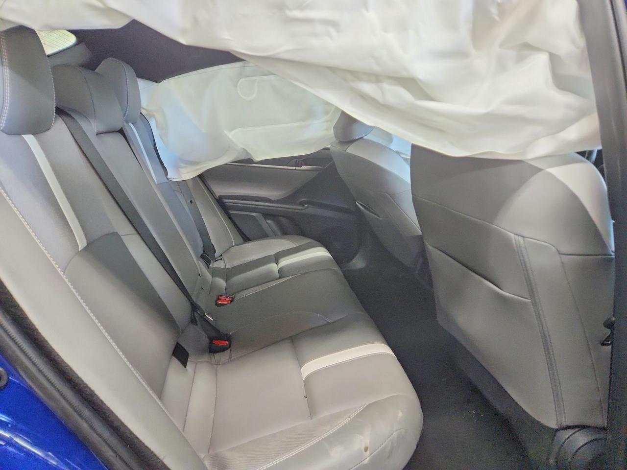 2025 TOYOTA CAMRY SE photo 19