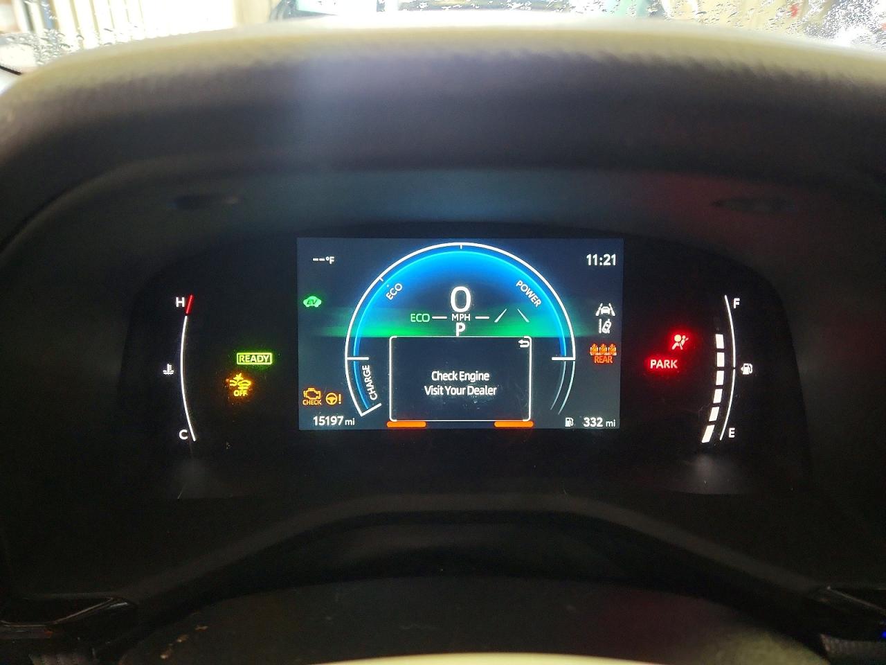 2025 TOYOTA CAMRY XSE photo 9