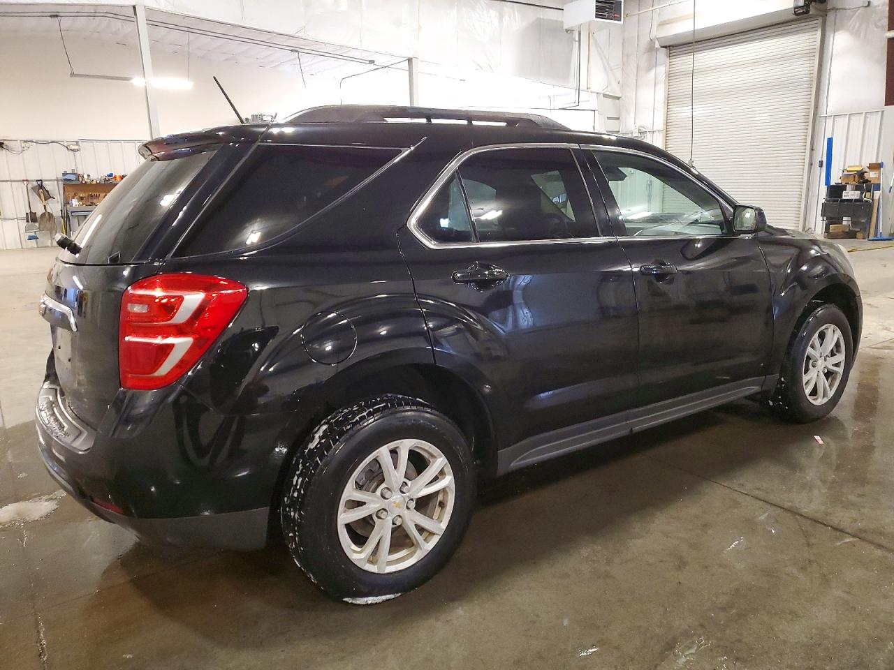 2017 CHEVROLET EQUINOX LT photo 5