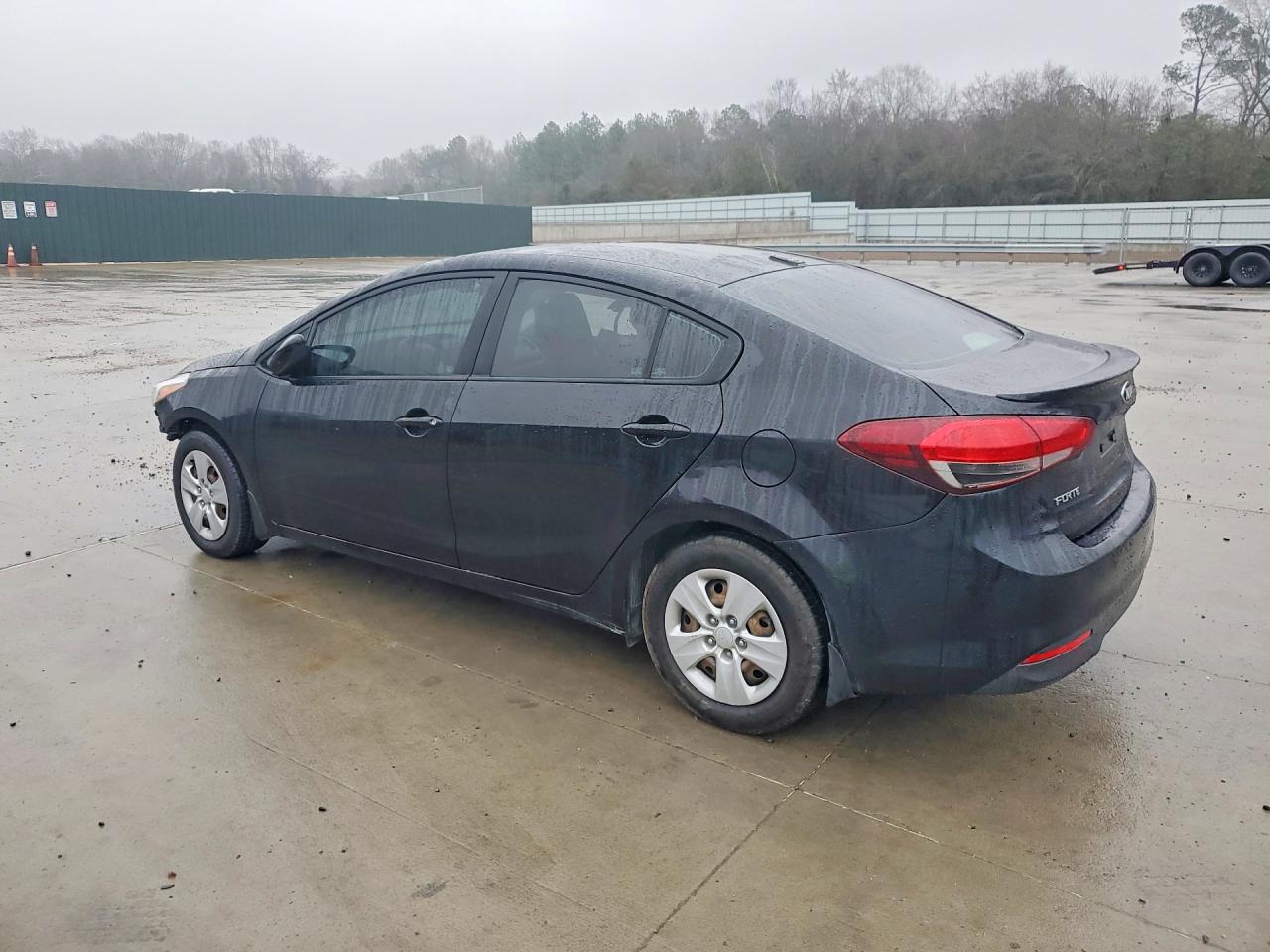 2018 KIA FORTE LX photo 3